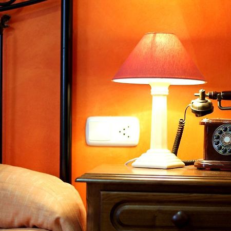 Hotel Rural Hojaranzos Tejeda de Tiétar Exteriör bild
