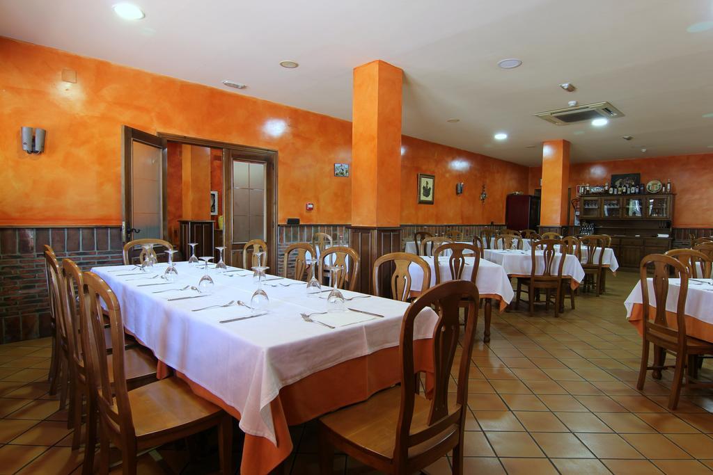 Hotel Rural Hojaranzos Tejeda de Tiétar Exteriör bild
