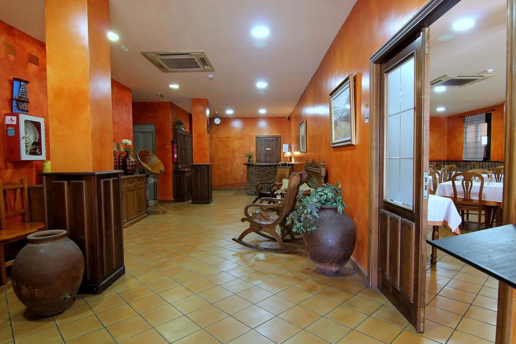 Hotel Rural Hojaranzos Tejeda de Tiétar Exteriör bild